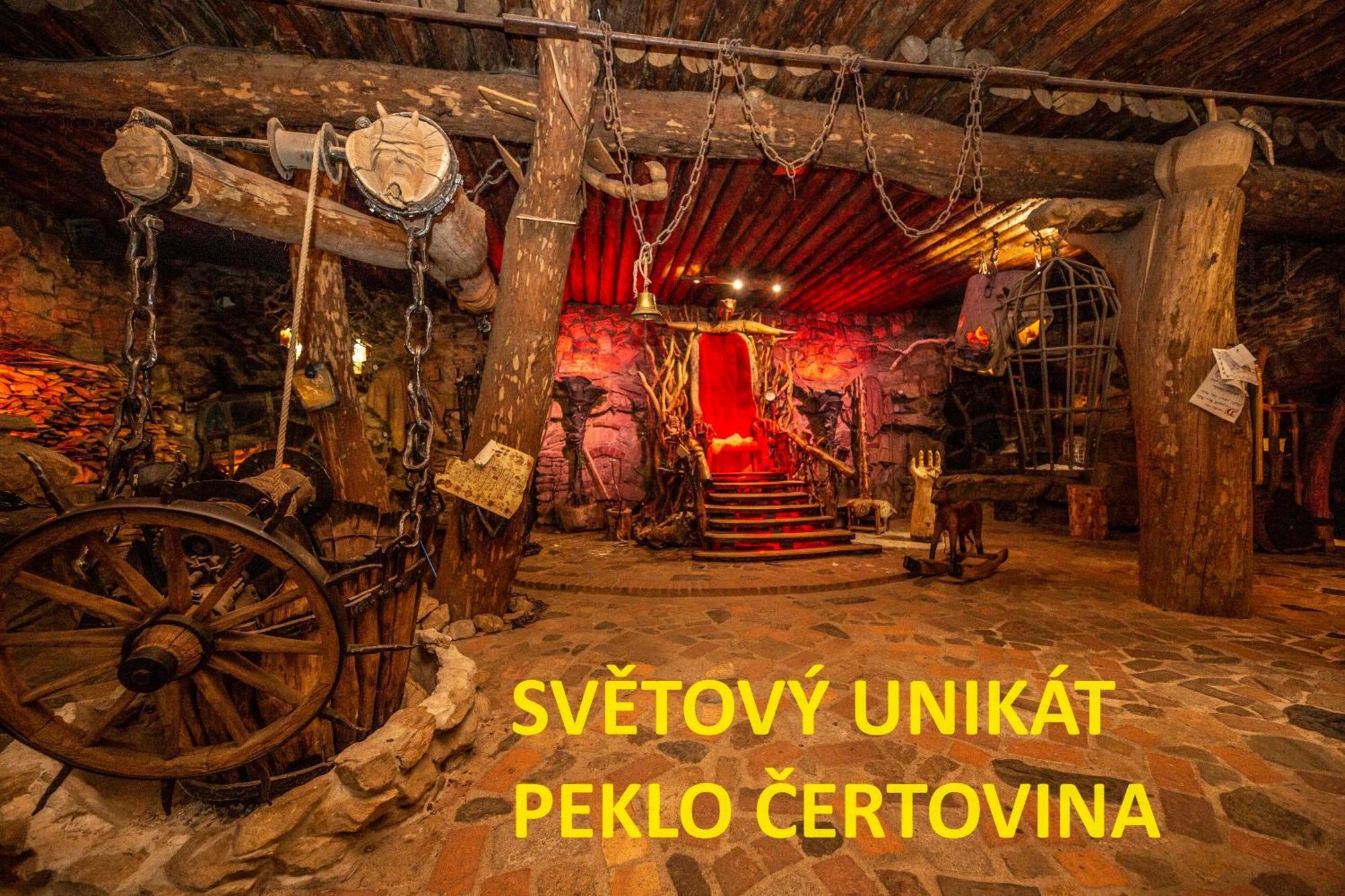 Hotel Kocourkov Hlinsko Eksteriør billede